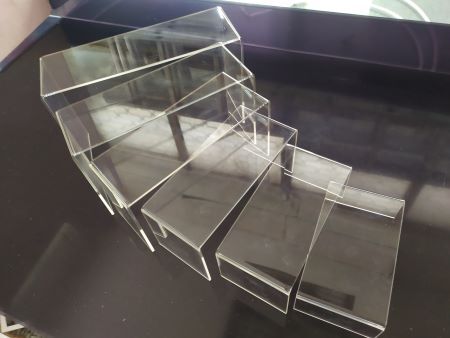 Şeffaf Akrilik 6'lı Basamaklı Teşhir Standı Seti