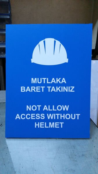 Baret Takınız Uyarı Levhası