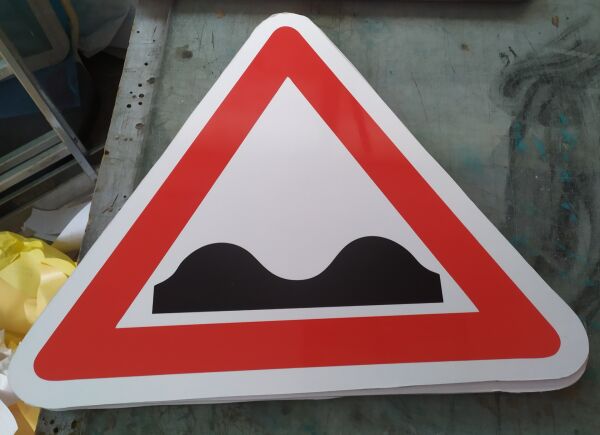 Dikkat Kasis Uyarı Levhası