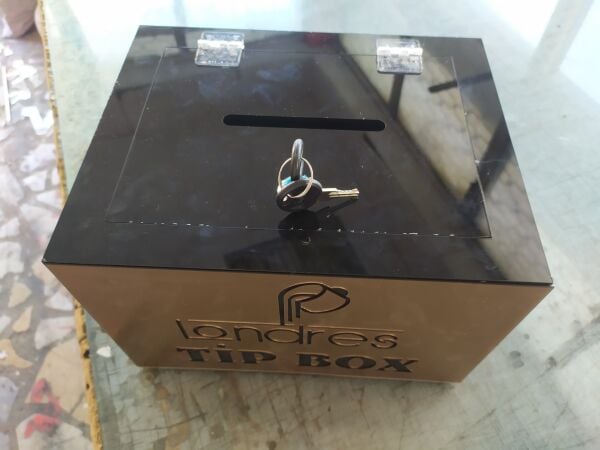 Tipbox Pleksi Kilitli Kutu