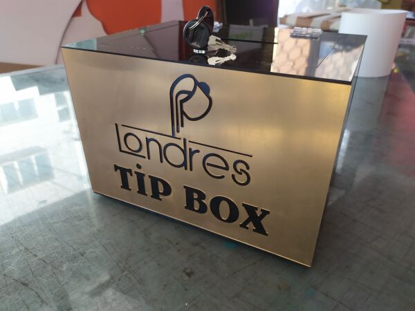 Tipbox Pleksi Kilitli Kutu